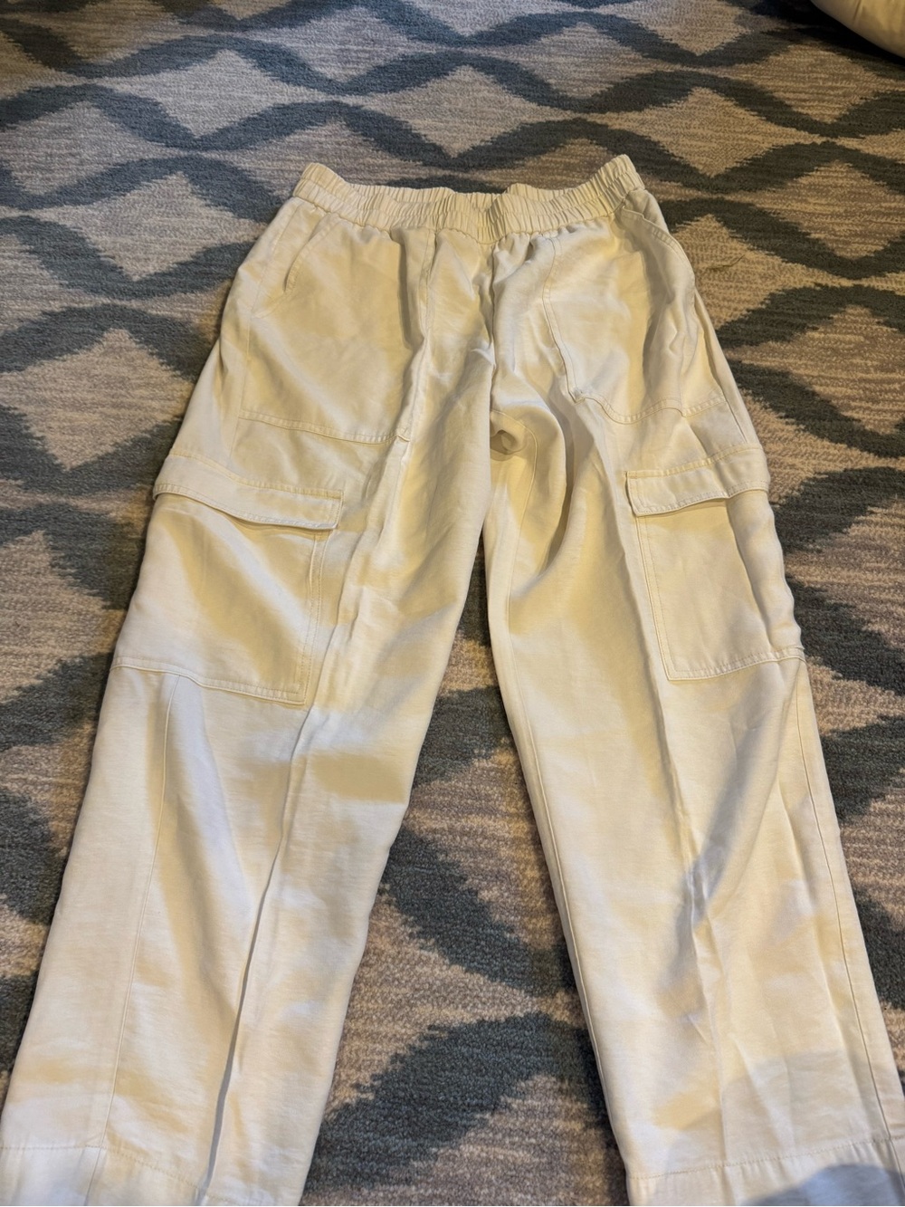 A New Day Cream Cargo Pants Size Large